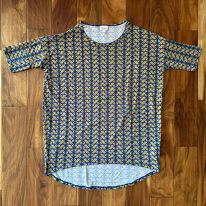 LuLaRoe Geometric 90’s Print Irma Tunic Shirt size Small